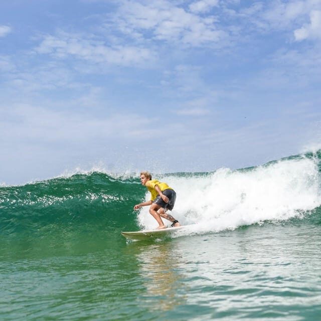 Surf lessons: in Arpoador in Ipanema. - Instructor Rafael’s Style: Energy, Patience, and Clear English