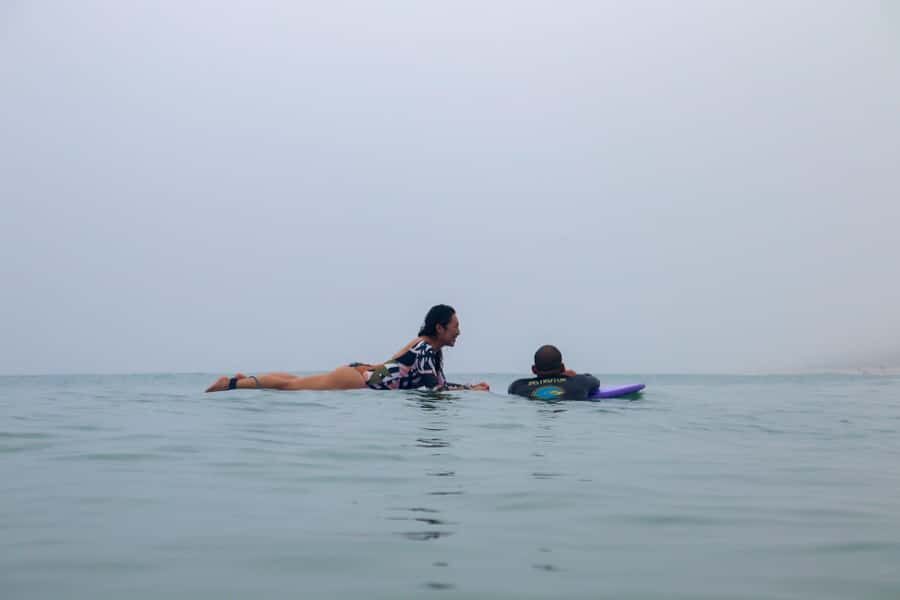 Surf lessons: in Arpoador in Ipanema. - Gear and Group Size: Why Up to 6 People Helps Beginners