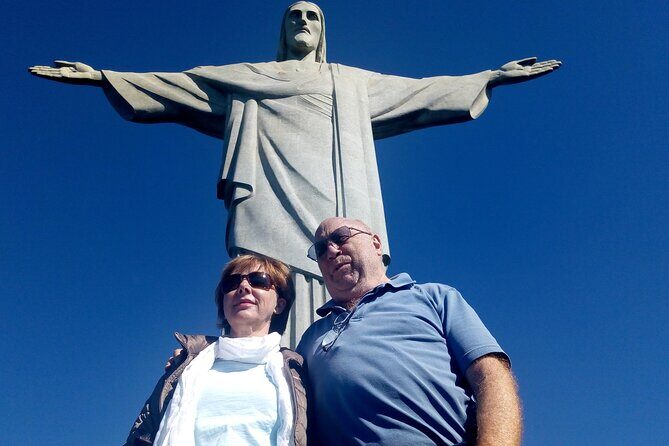 Tailor made tour - A quick favela taste via Salocin drive-by-style views