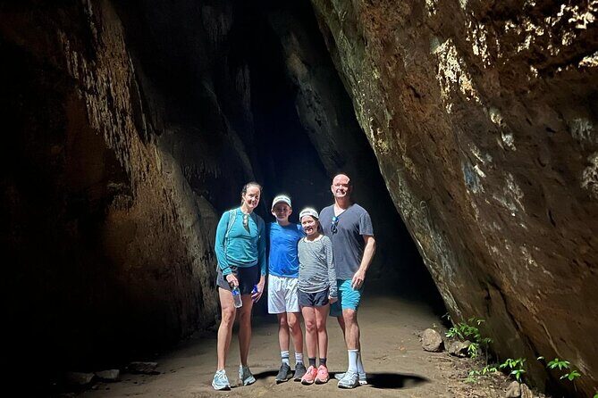 Tijuca Rainforest Waterfalls, Wildlife, Caves and Rio Scenic View - Group size, pacing, and what the 5 hours really means