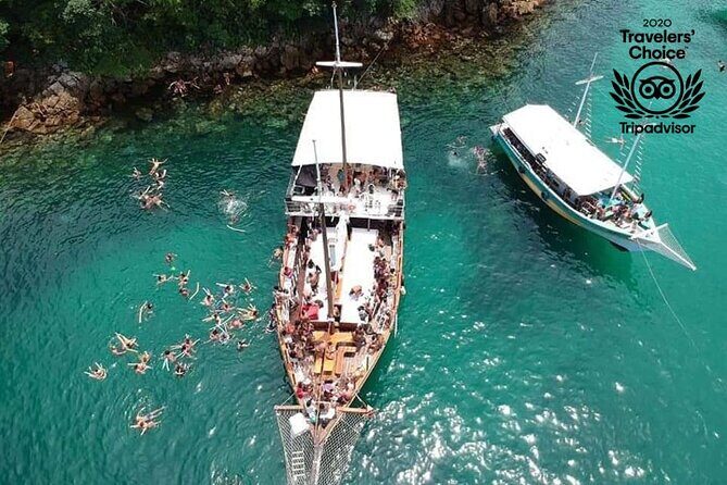 Tour to Angra dos Reis and Ilha Grande + Boat trip + Lunch - Stop 1: Lagoa Azul (Blue Lagoon) for Floating and Snorkeling
