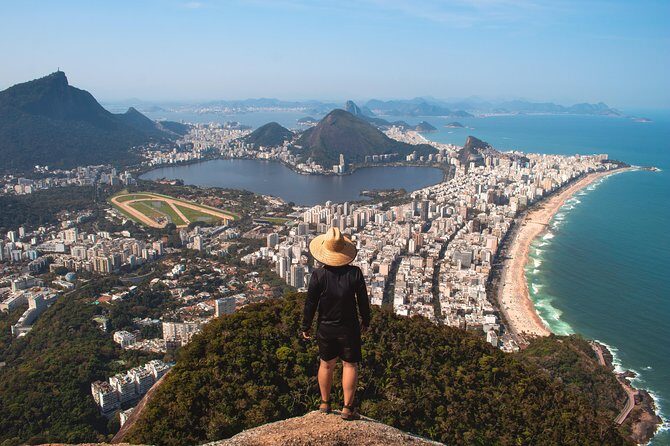 Two Brothers Morro Trail - Photos and Specialized Guide - Why the Morro Dois Irmãos trail starts in Vidigal