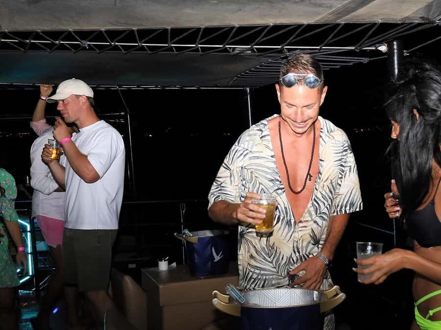 Unforgettable Boat Party - The Music Mix: House, Funk, Hip-Hop, and Latin Beats