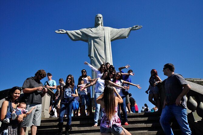 VAN Christ the Redeemer with City Tour and free BUFFET lunch! - Maracanã Exterior: Seeing a Football Myth Up Close