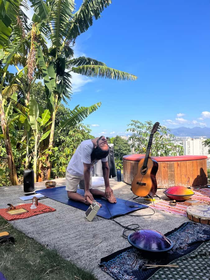 Yoga + Sound Healing - Ipanema Park - Private group + pickup: comfort and possible friction